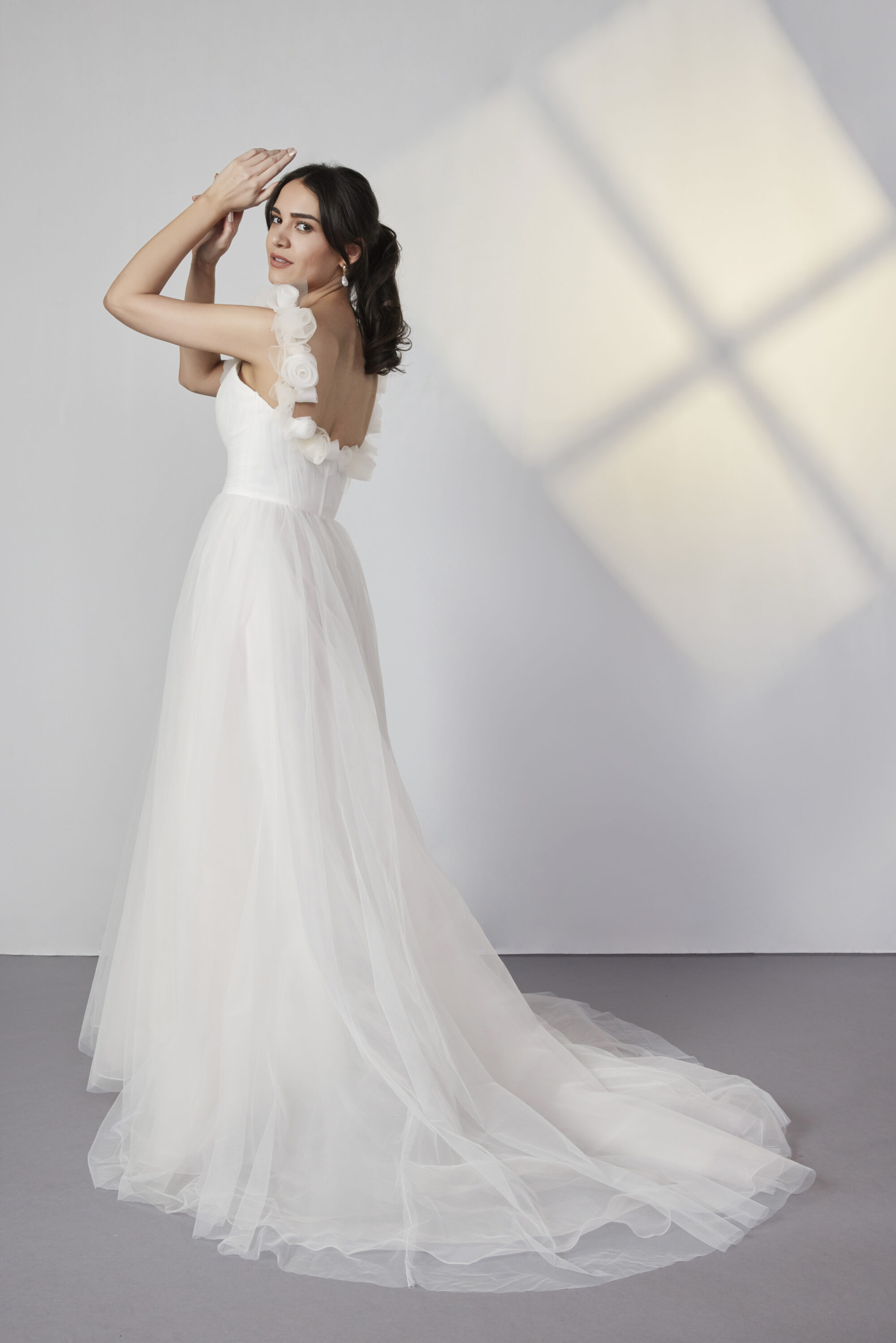 MM232-A Line Tulle Wedding Dress - Image 2