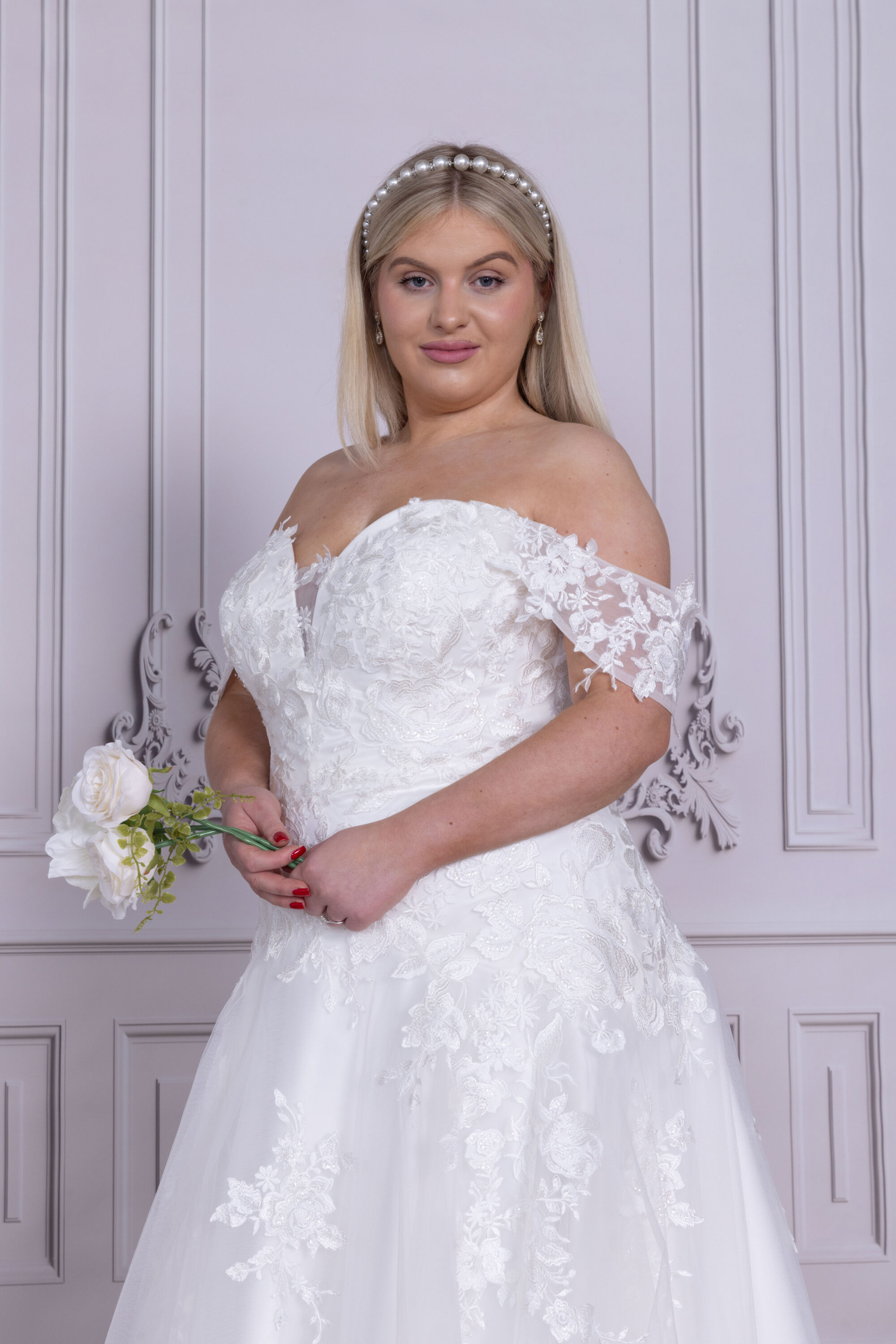 MG178-A Line Lace Wedding Gown - Image 4