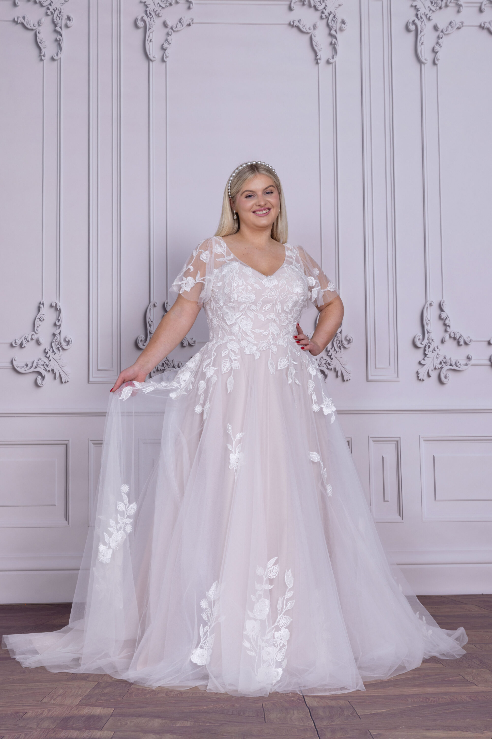 MG180-A Line Lace Wedding Gown