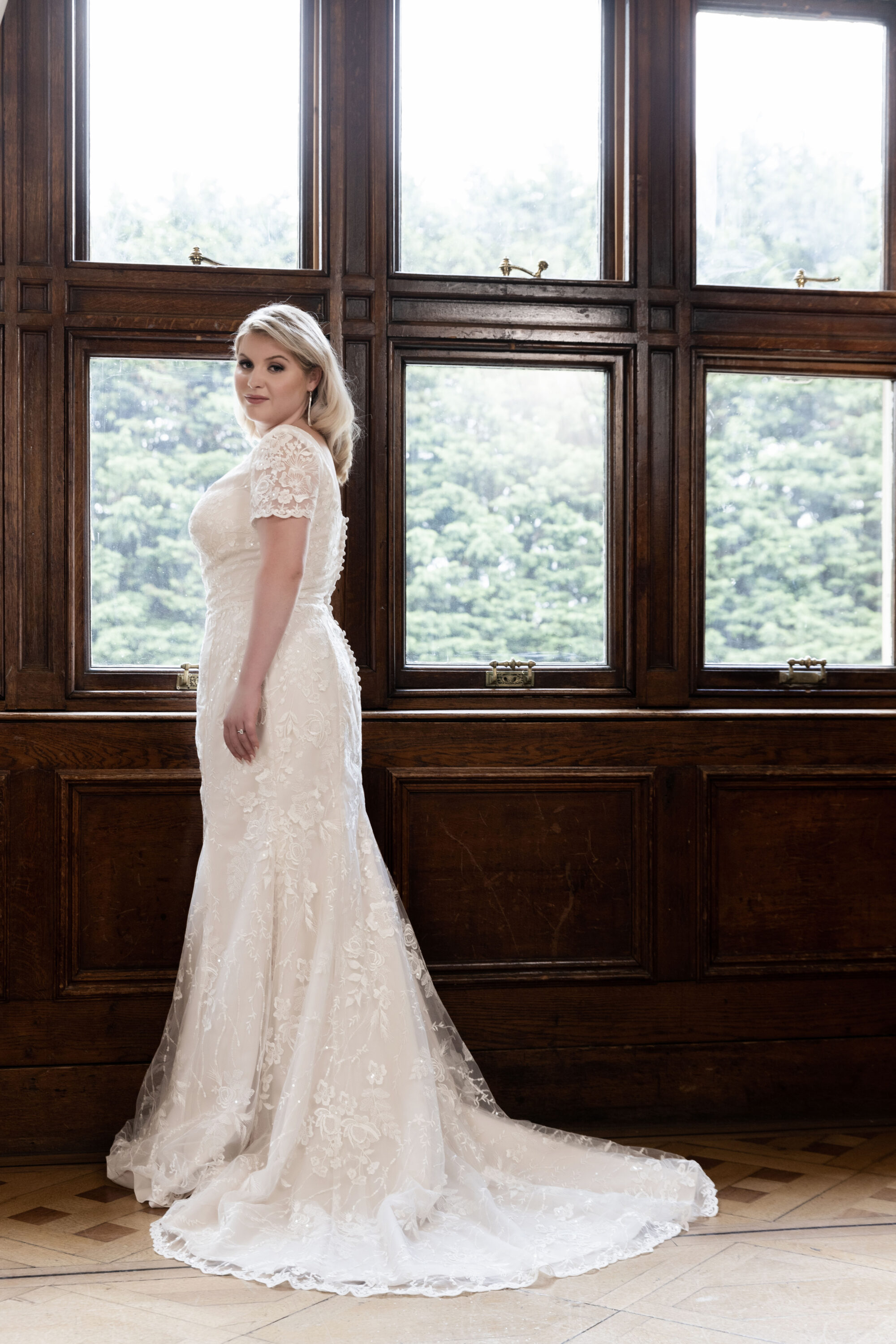 MG153-Lace Fishtail Wedding Dress - Image 2