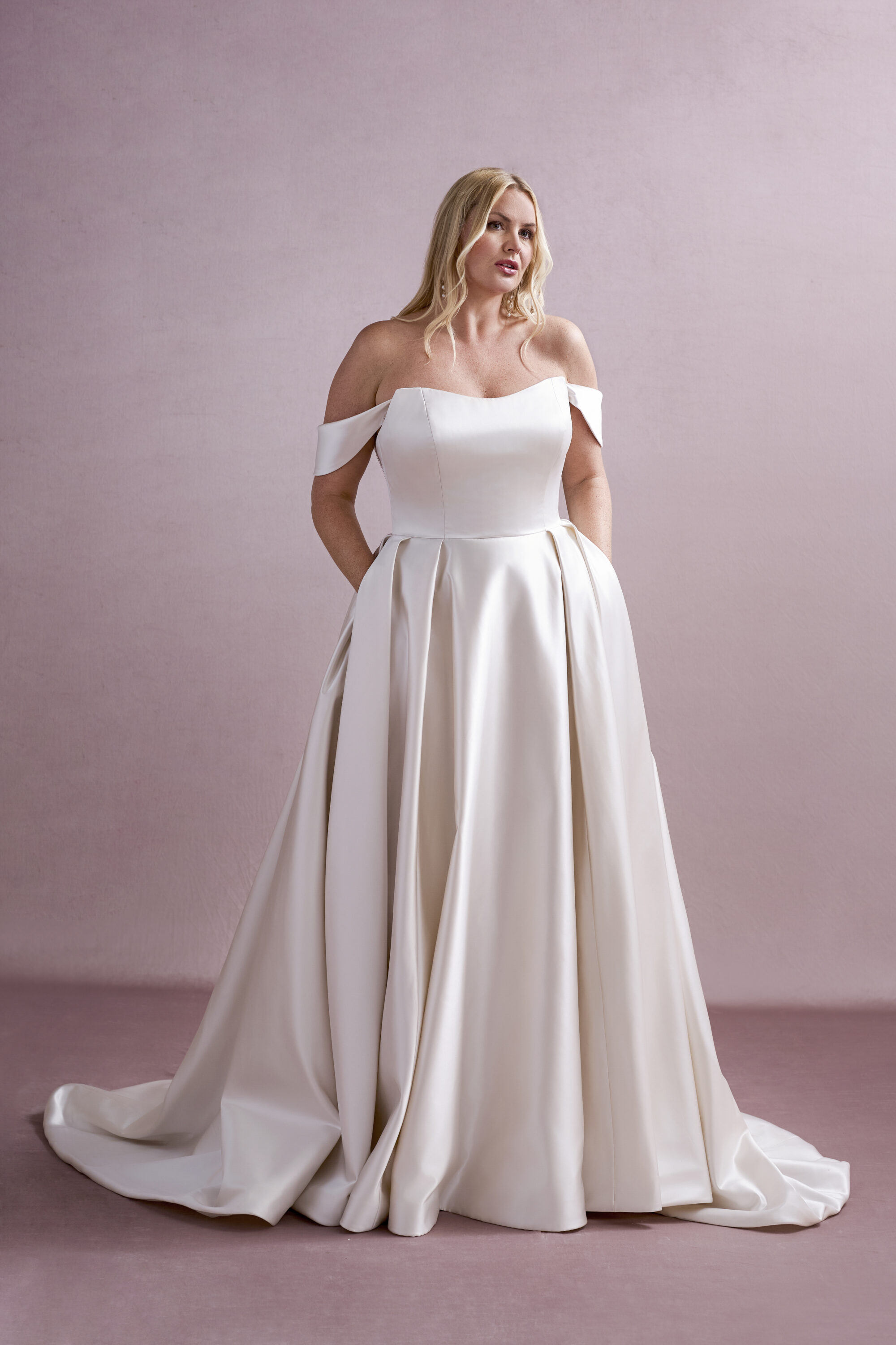 MG202-Ballgown Satin Wedding Dress