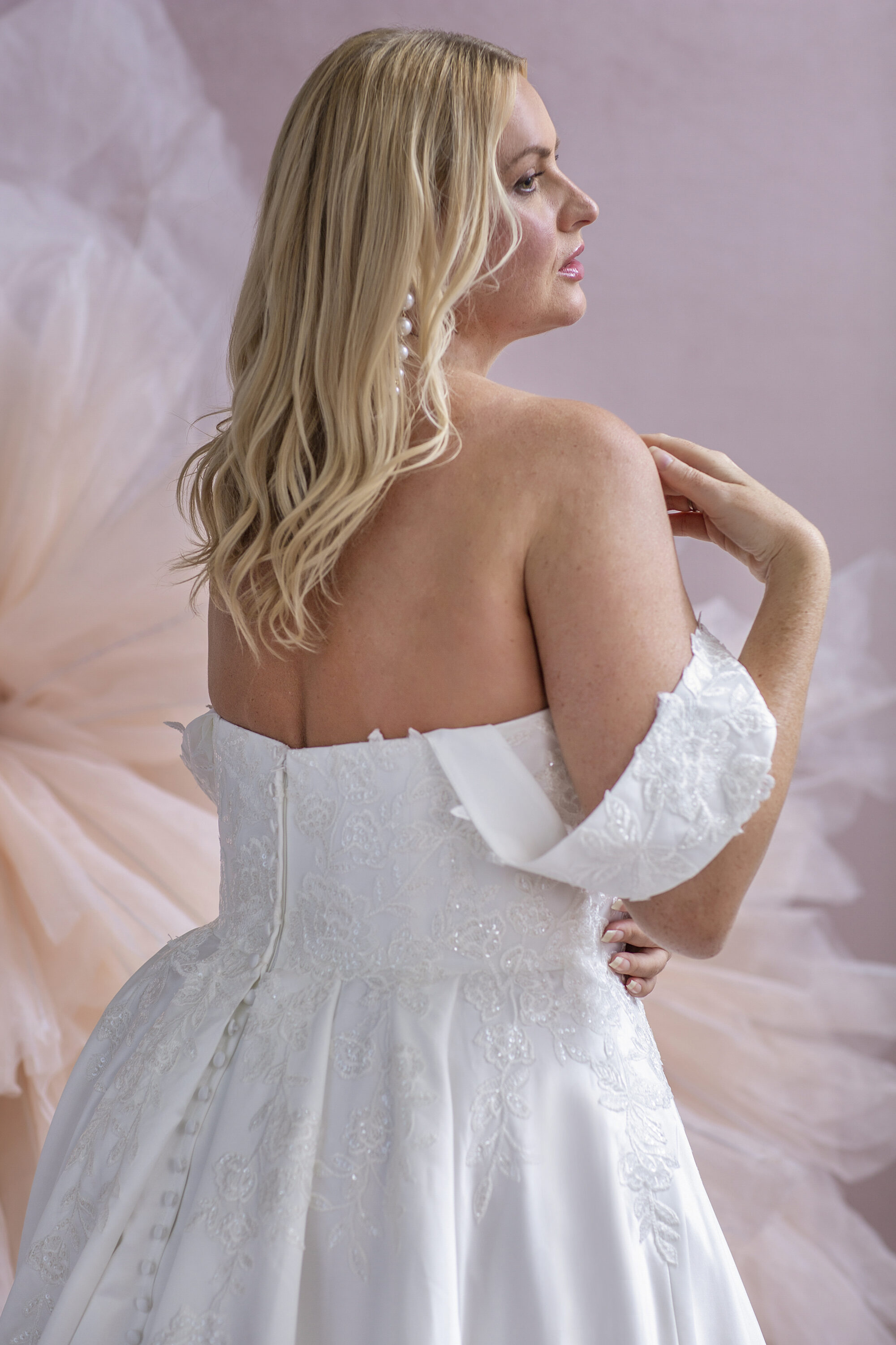 MG210-Ballgown Satin And Lace Wedding Dress - Image 4