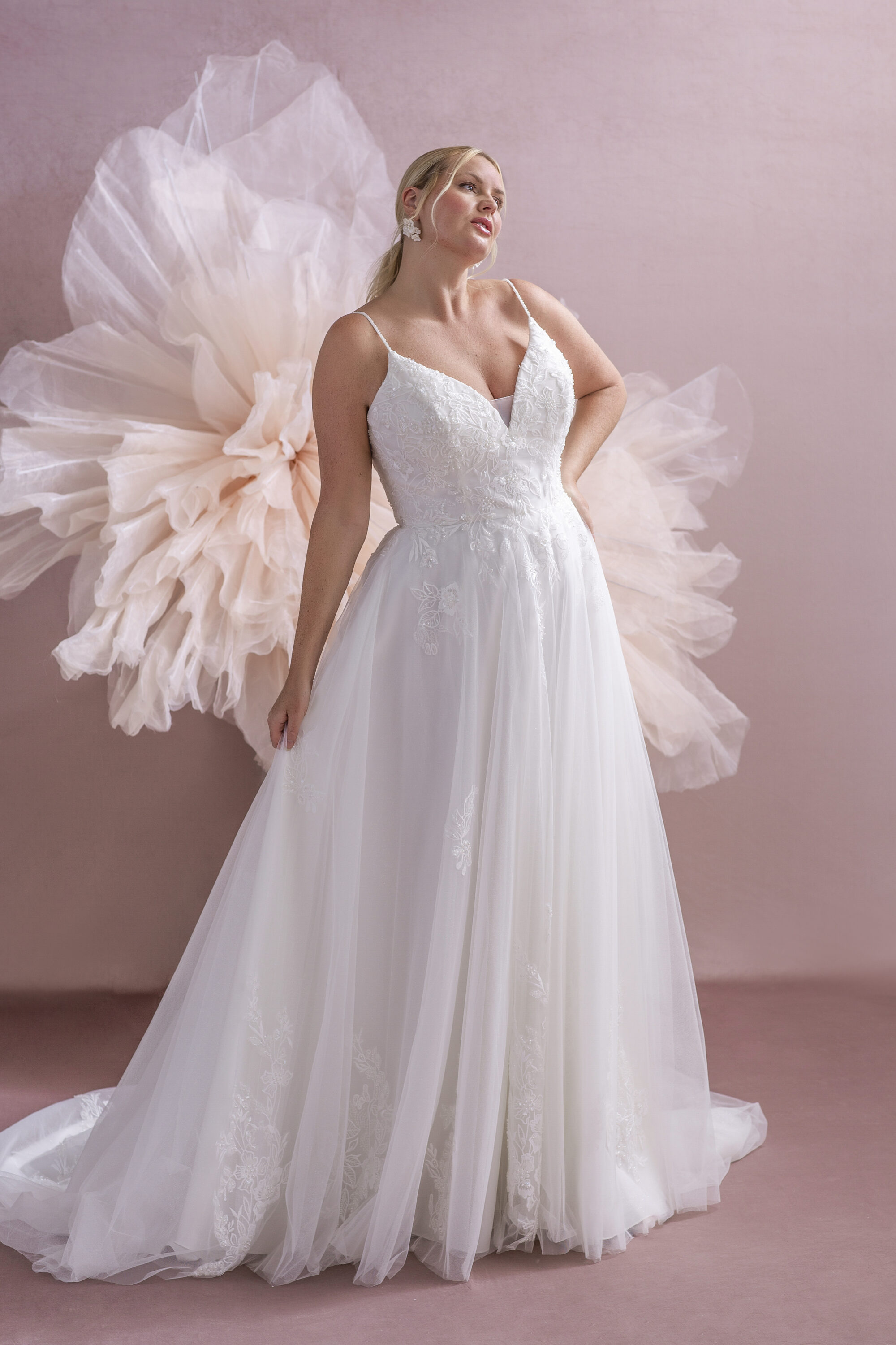 MG211-A-line Lace Wedding Dress - Image 4