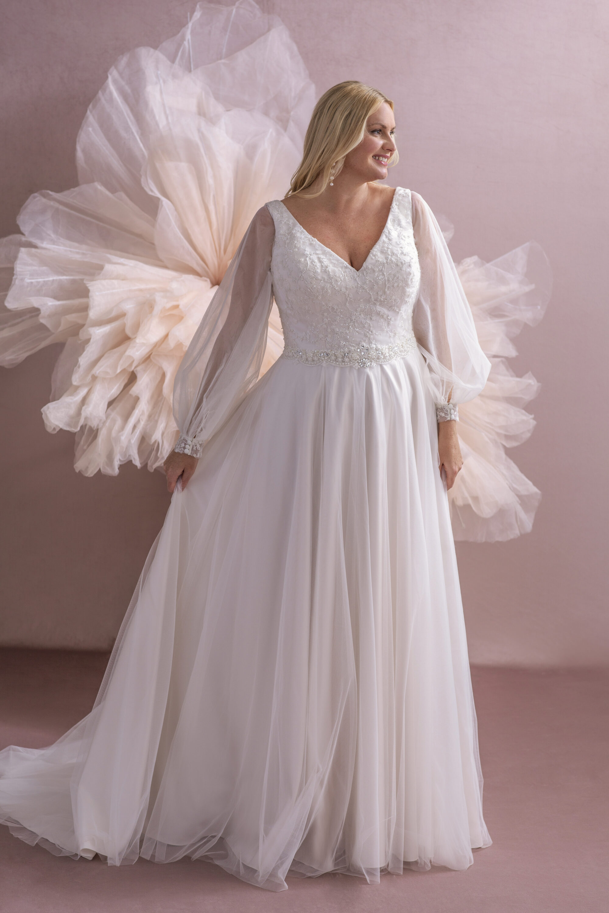 MG214-A-line Lace And Tulle Wedding Dress