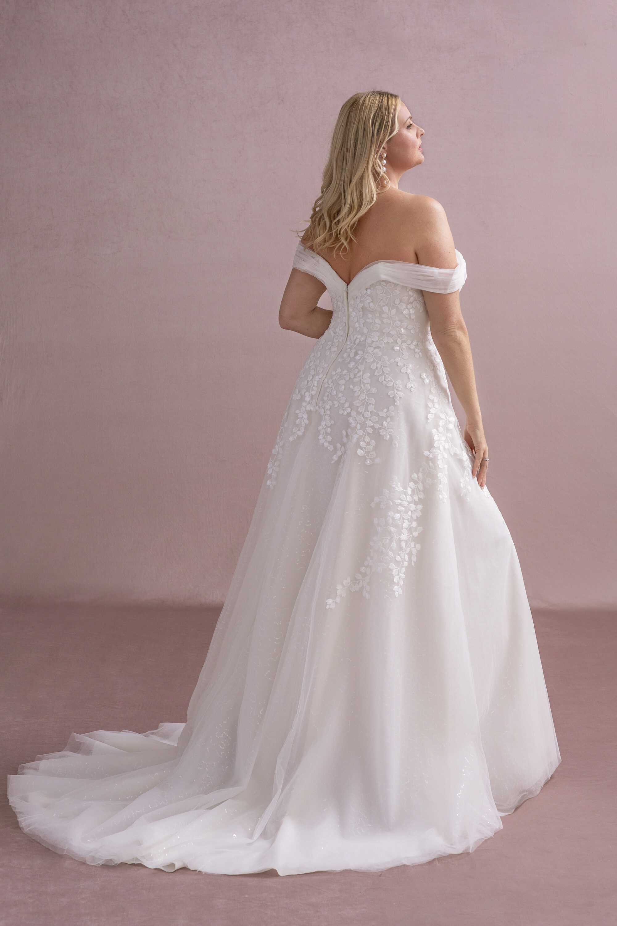 MG215-A-line Lace Wedding Dress - Image 3